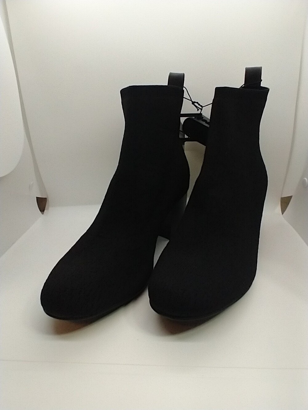 Time And Tru Women's Comfort Knit Block Heel Booties, Size 10
